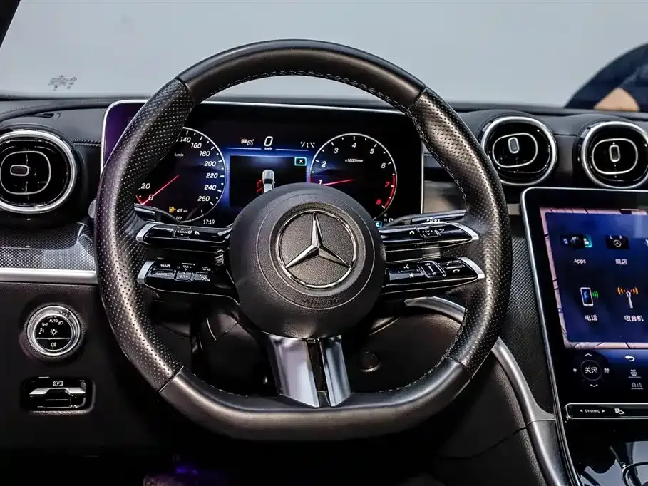 Mercedes-Benz C-Class — фото 10