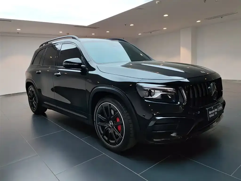 Mercedes-Benz GLB AMG — фото 5