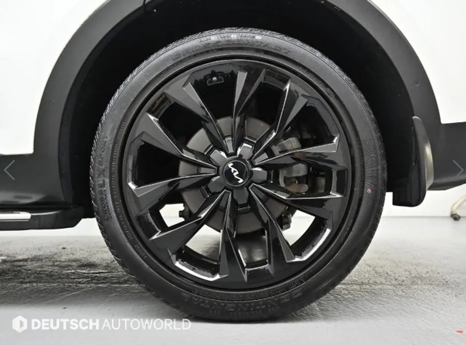Kia Sorento — фото 10