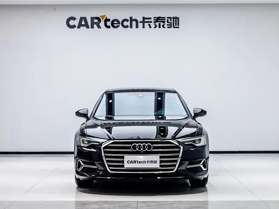 Audi A6L — фото 1