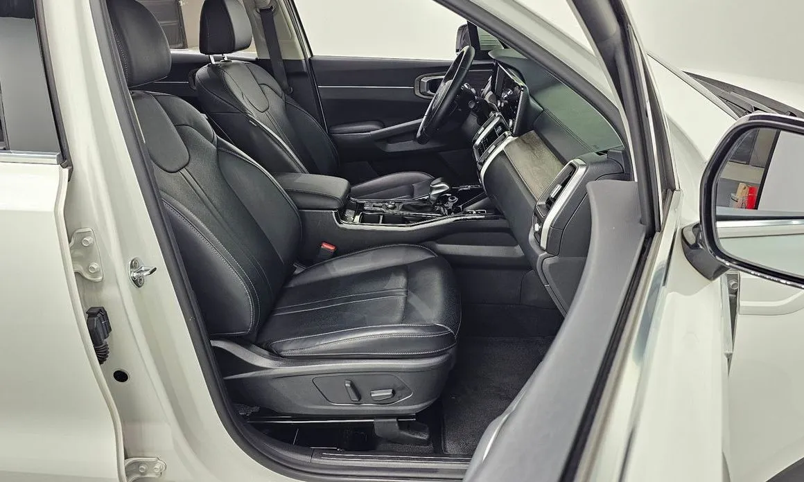 Kia Sorento — фото 7