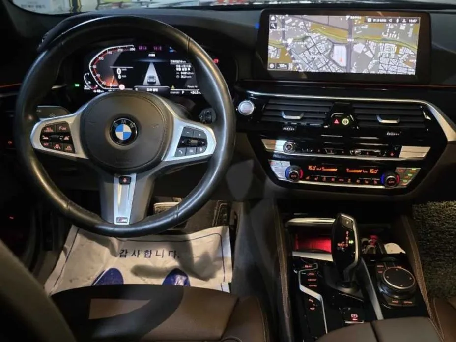 BMW 5-Series 2021 из KR, фото 3