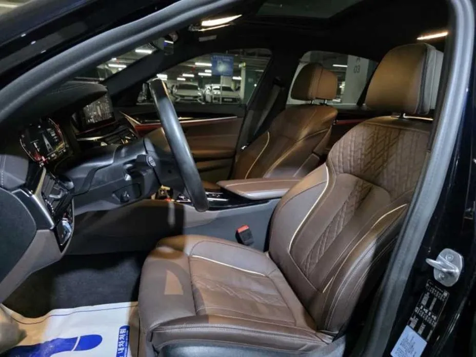 BMW 5-Series 2021 из KR, фото 9