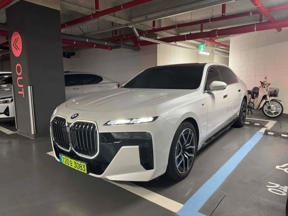 BMW 7-Series 2024 из KR, фото 1