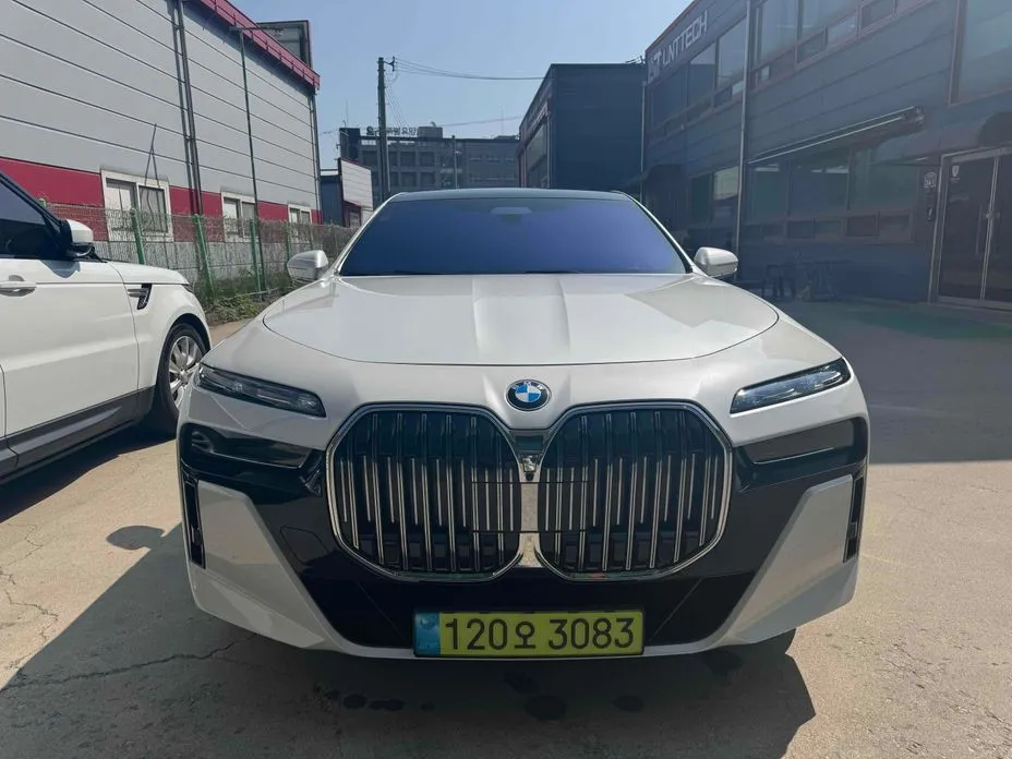 BMW 7-Series 2024 из KR, фото 2