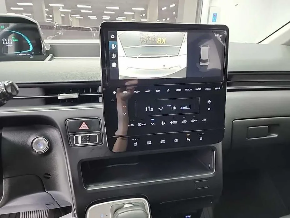 Hyundai Staria 2025 из KR, фото 6