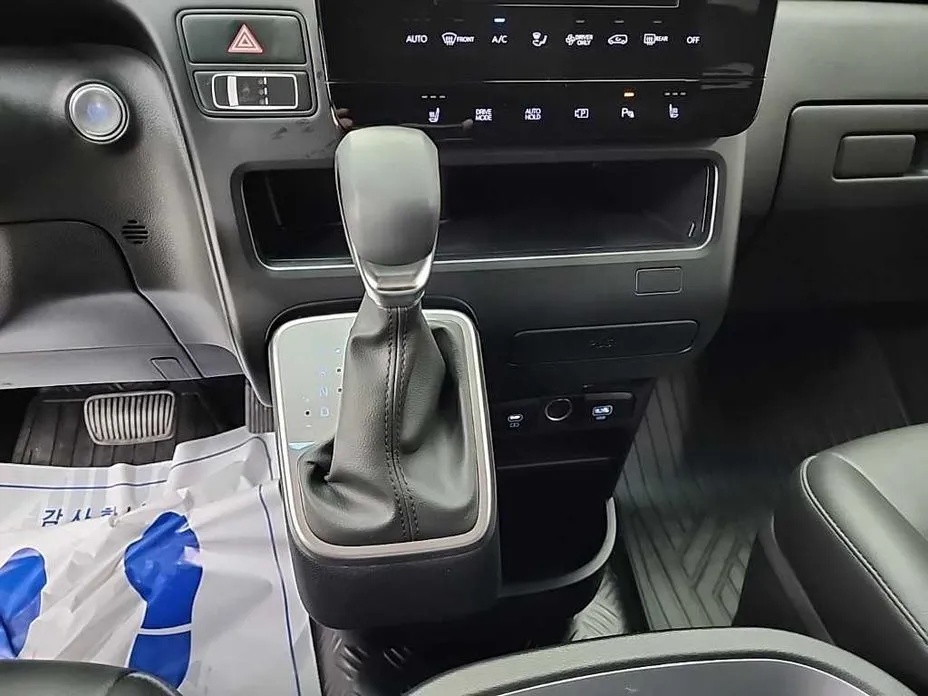 Hyundai Staria 2025 из KR, фото 9