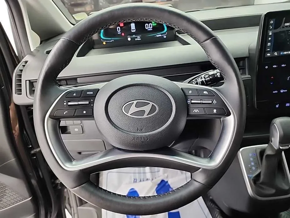 Hyundai Staria 2025 из KR, фото 10