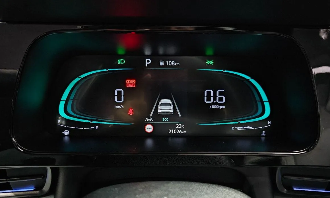 Hyundai AVANTE 2024 из KR, фото 2