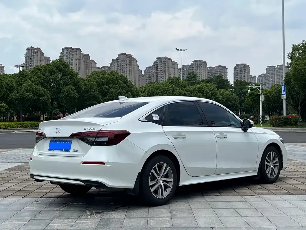 Honda Civic — фото 2