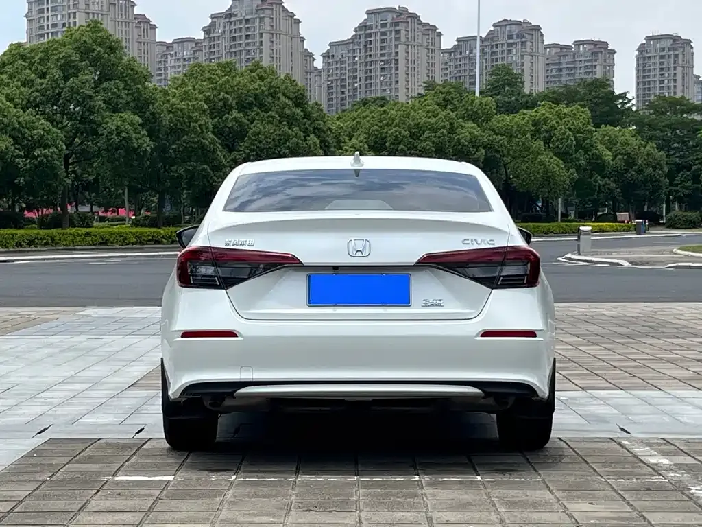 Honda Civic — фото 10