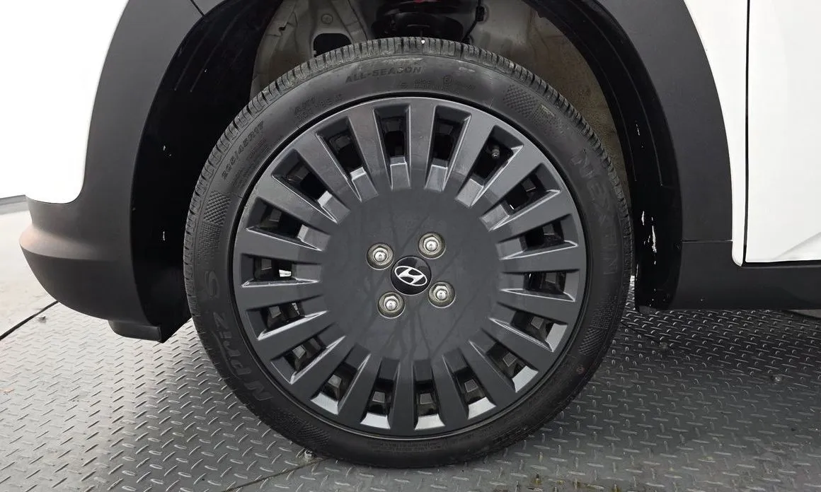 Hyundai Casper 2023 из KR, фото 2
