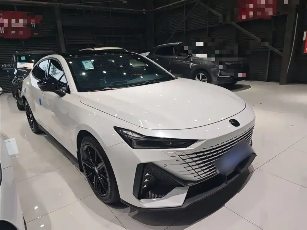 Changan UNI-V 2023 из CN, фото 8