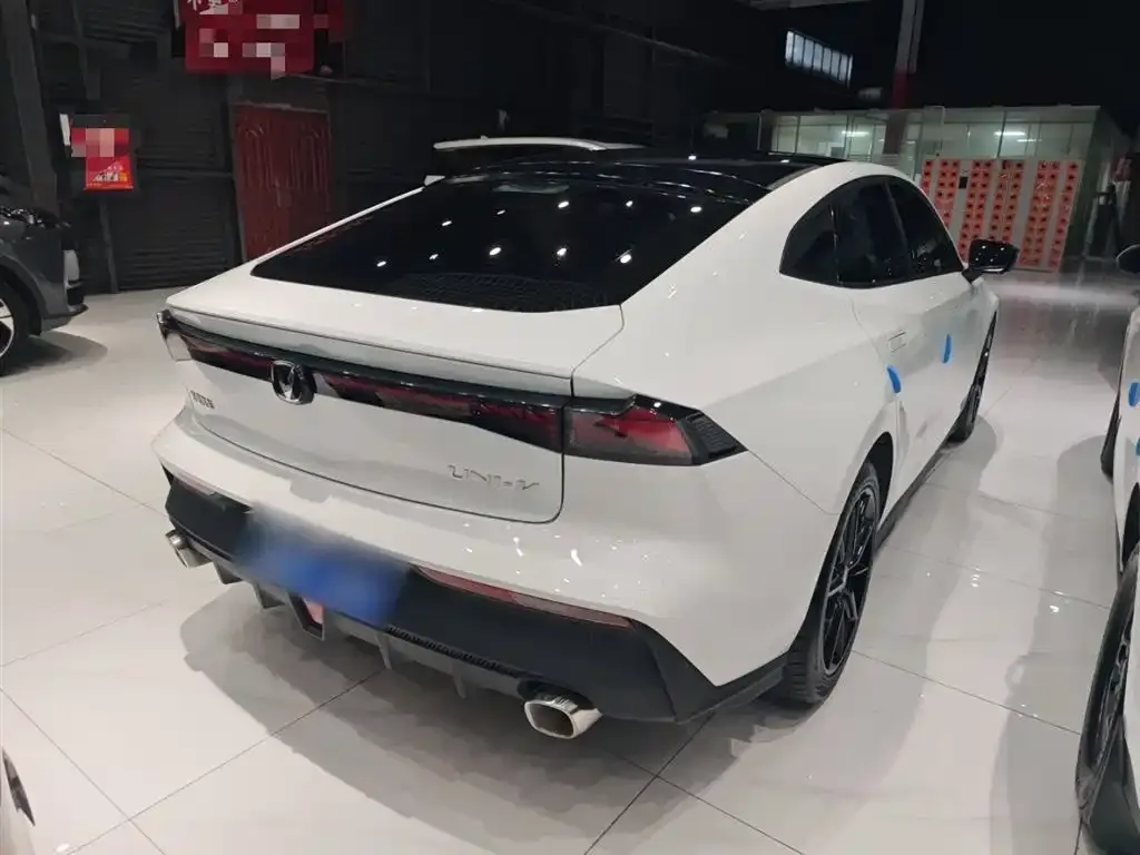 Changan UNI-V 2023 из CN, фото 2