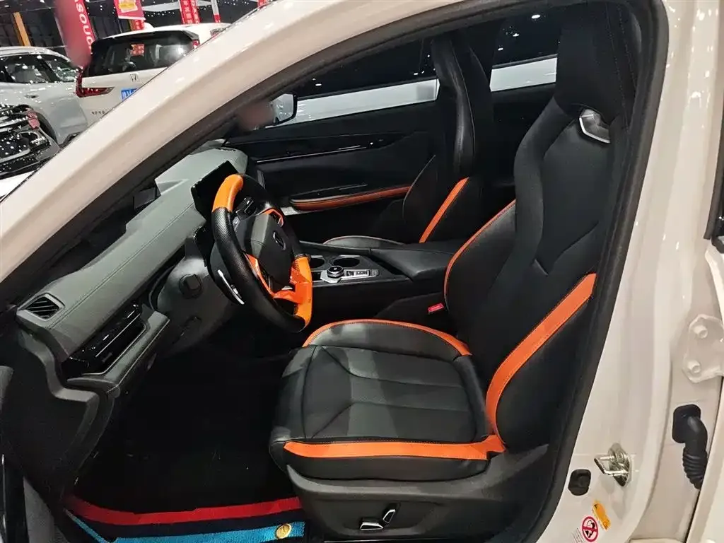Changan UNI-V 2023 из CN, фото 7