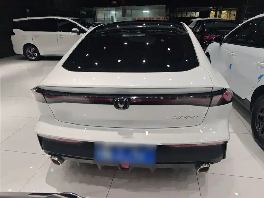 Changan UNI-V 2023 из CN, фото 3