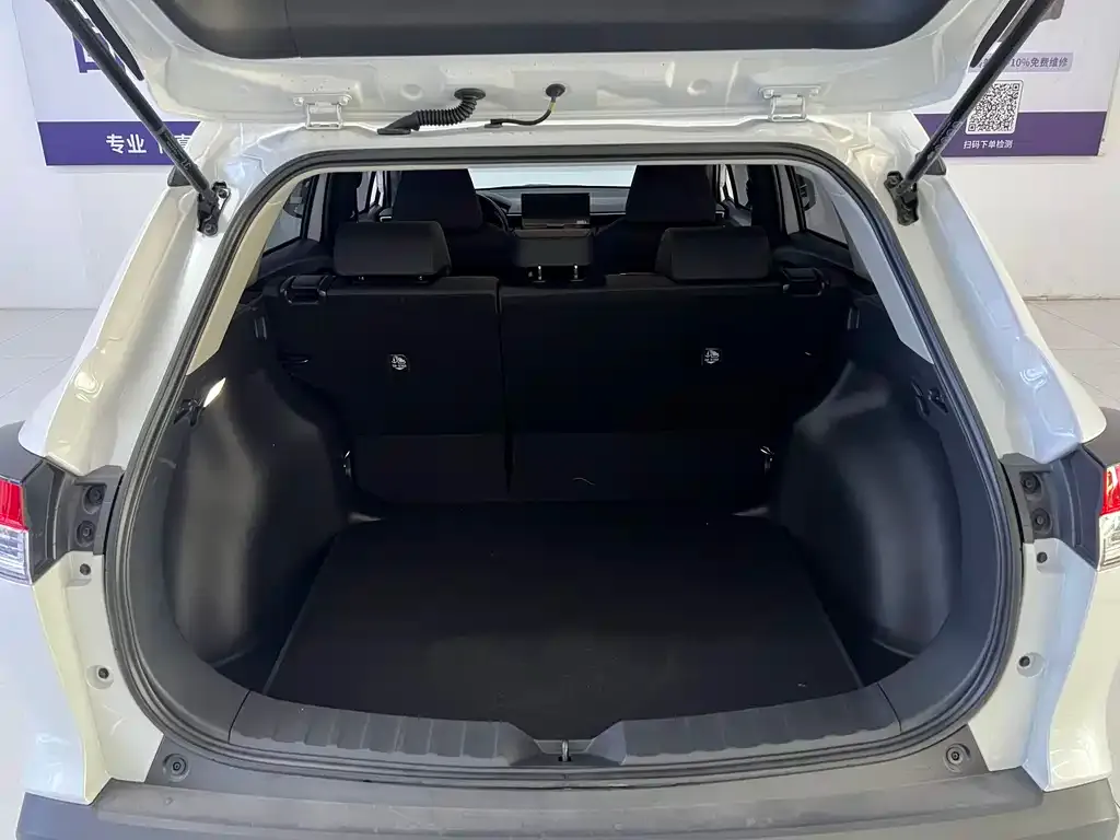 Toyota Corolla Cross — фото 8