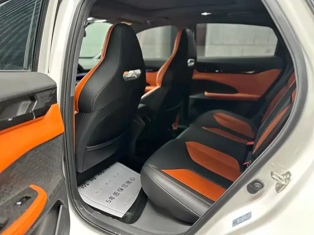 Changan UNI-V 2023 из CN, фото 2