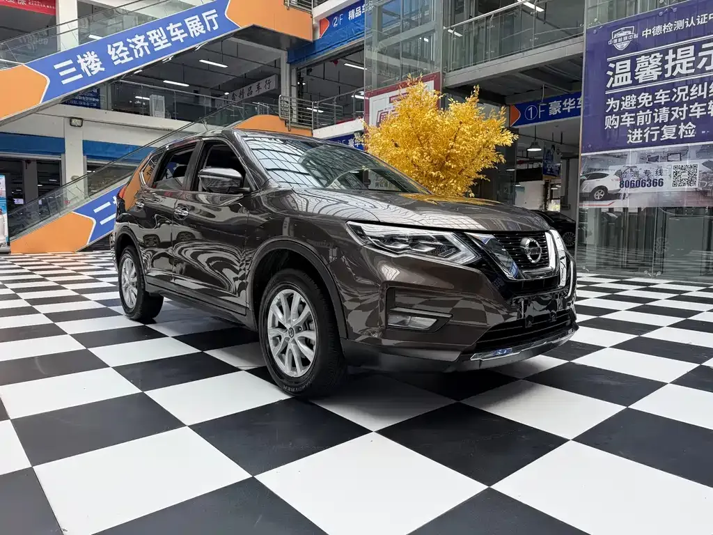 Nissan X-Trail — фото 4