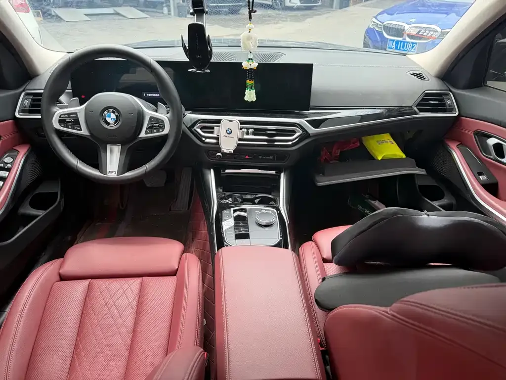 BMW 3 Series 2024 из CN, фото 8