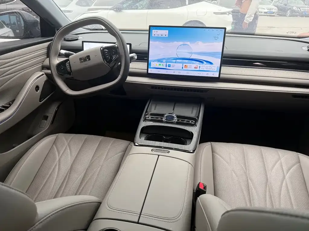 Geely Galaxy Xingyao 8 2025 из CN, фото 3