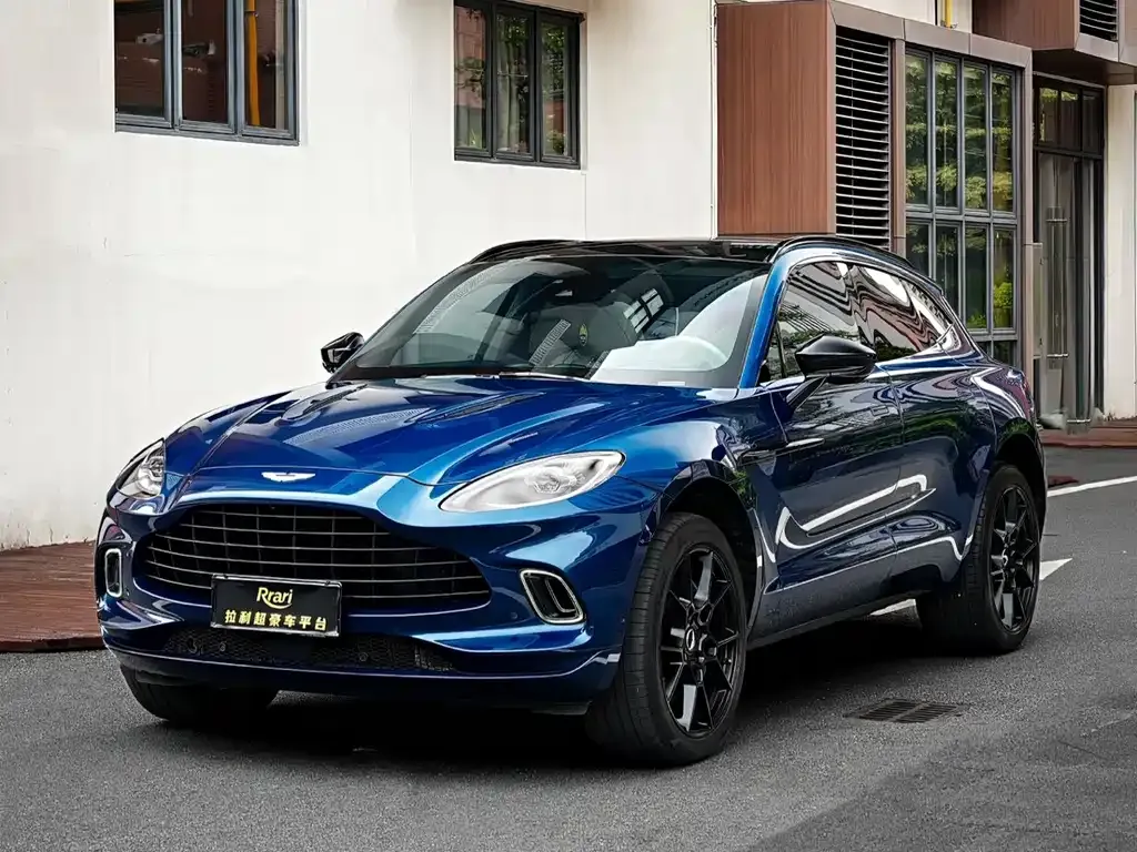Aston Martin DBX