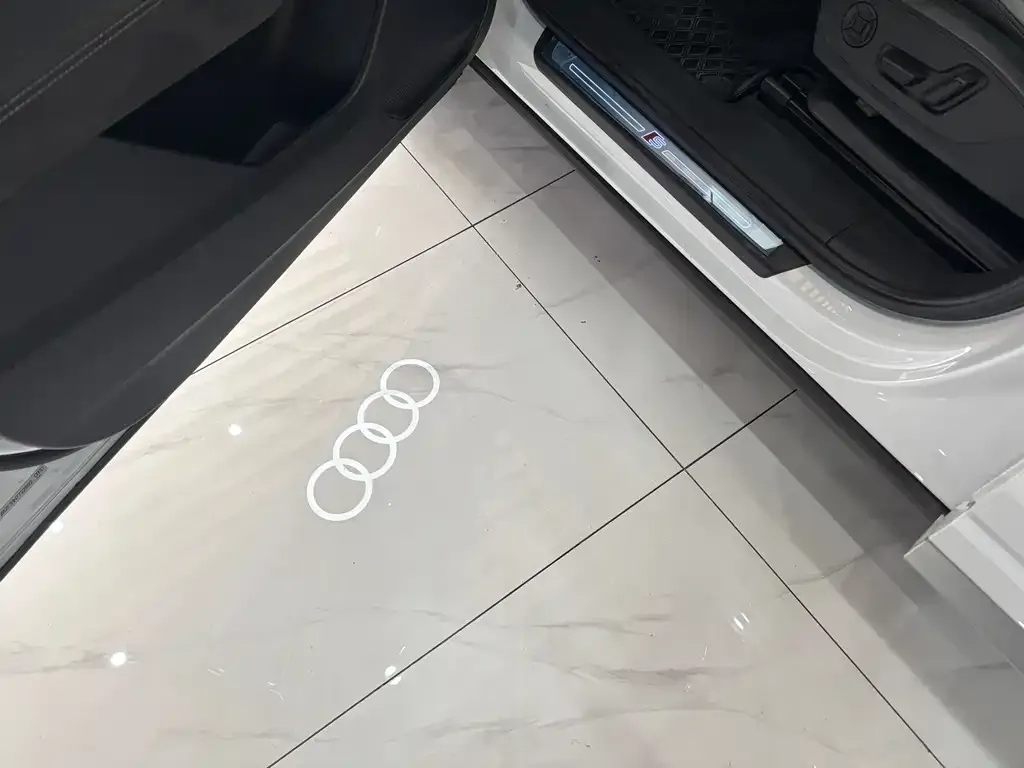 Audi Q3 — фото 2