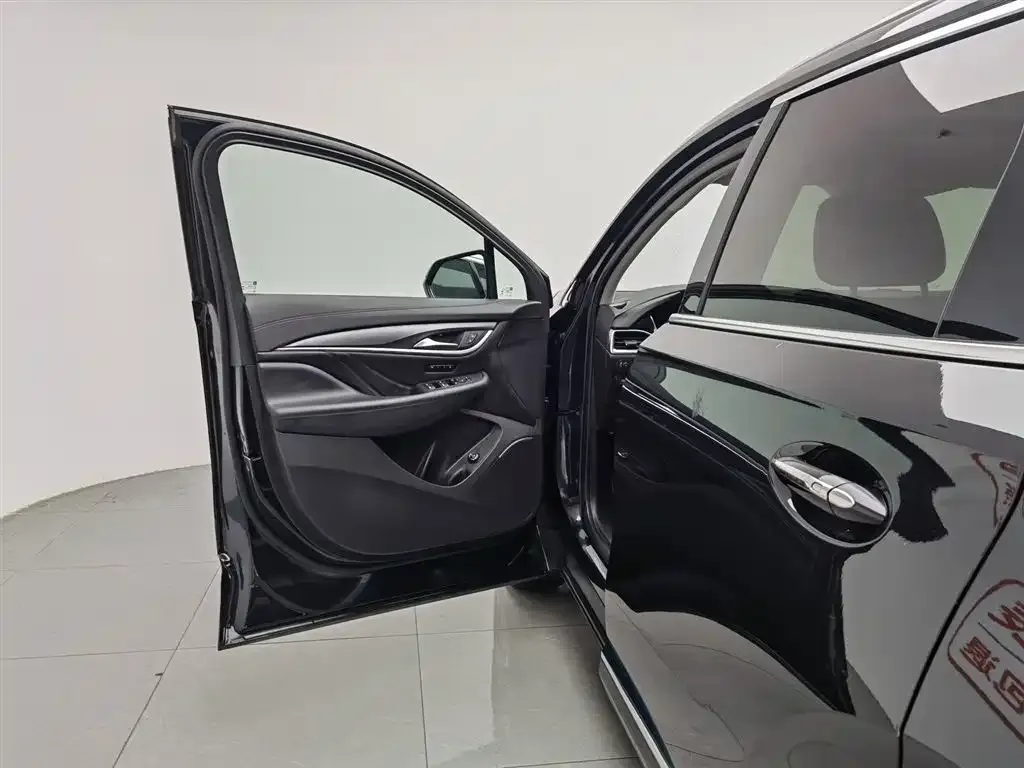 Buick Enclave 2021 из CN, фото 9