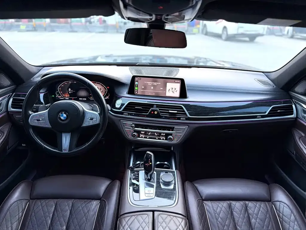 BMW 7 Series 2021 из CN, фото 2