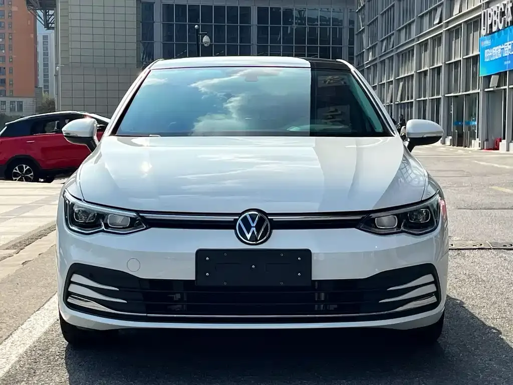 Volkswagen Golf — фото 9