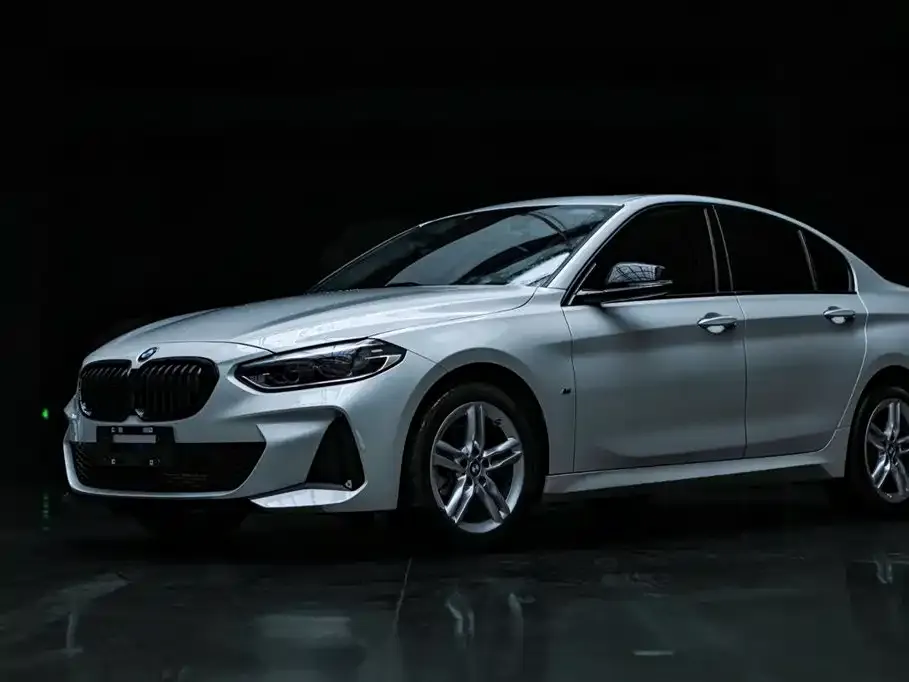 BMW 1 Series — фото 1