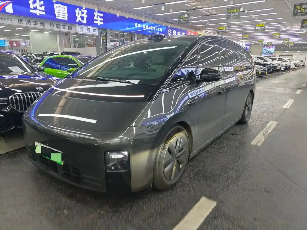Li Auto MEGA