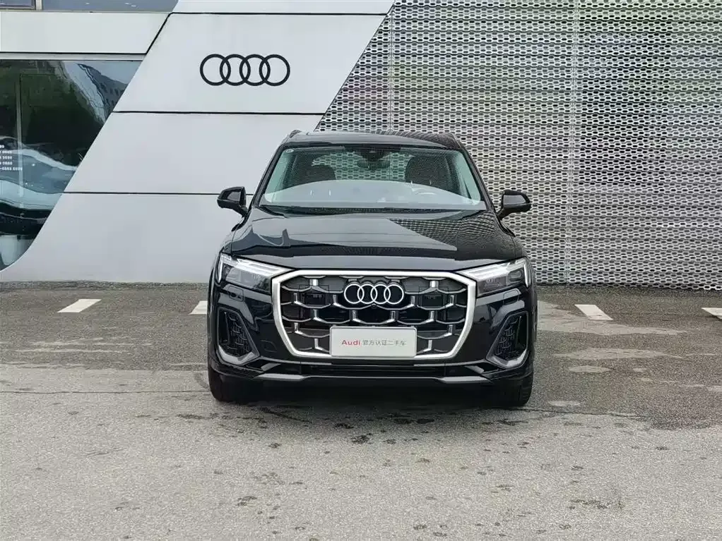 Audi Q7 — фото 9
