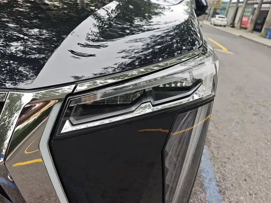 GAC Motor Trumpchi M8 — фото 4
