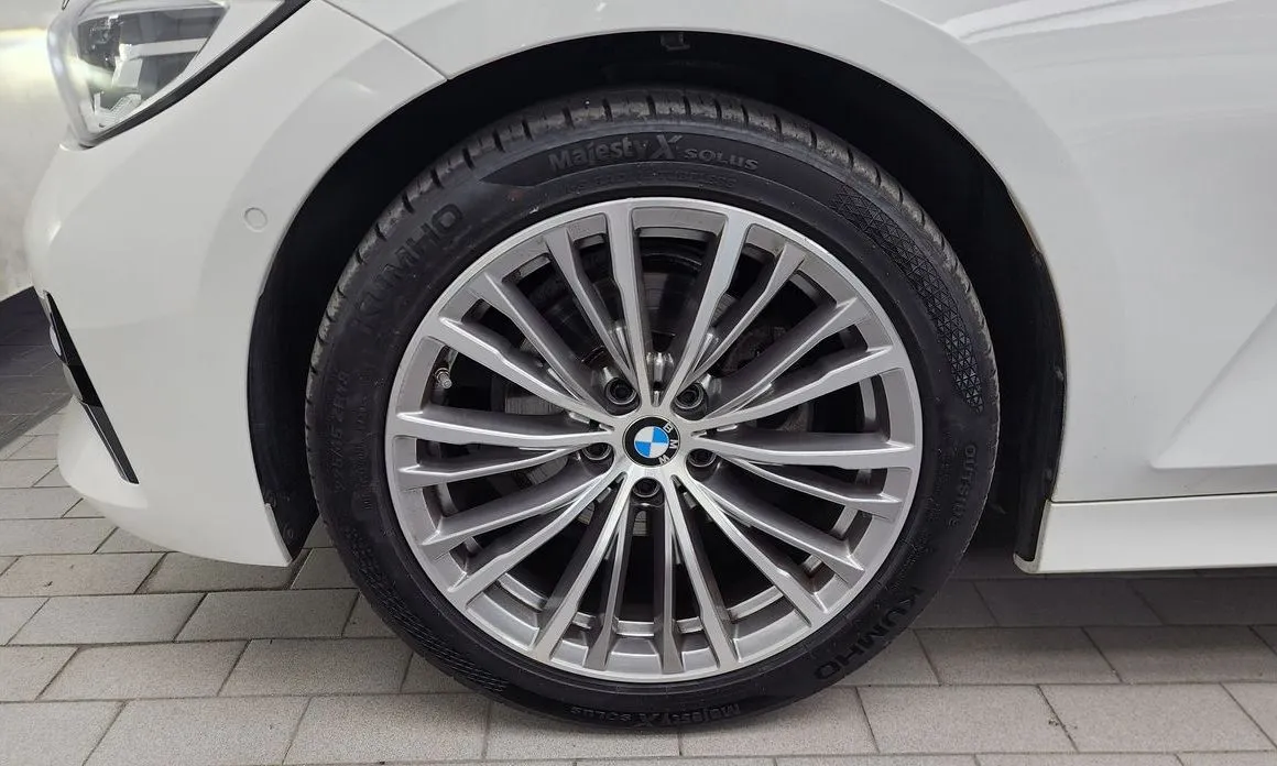 BMW 3-Series 2022 из KR, фото 6