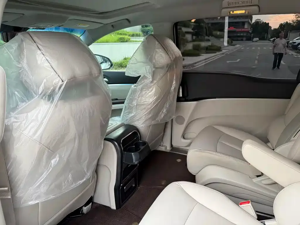 Buick GL8 — фото 6