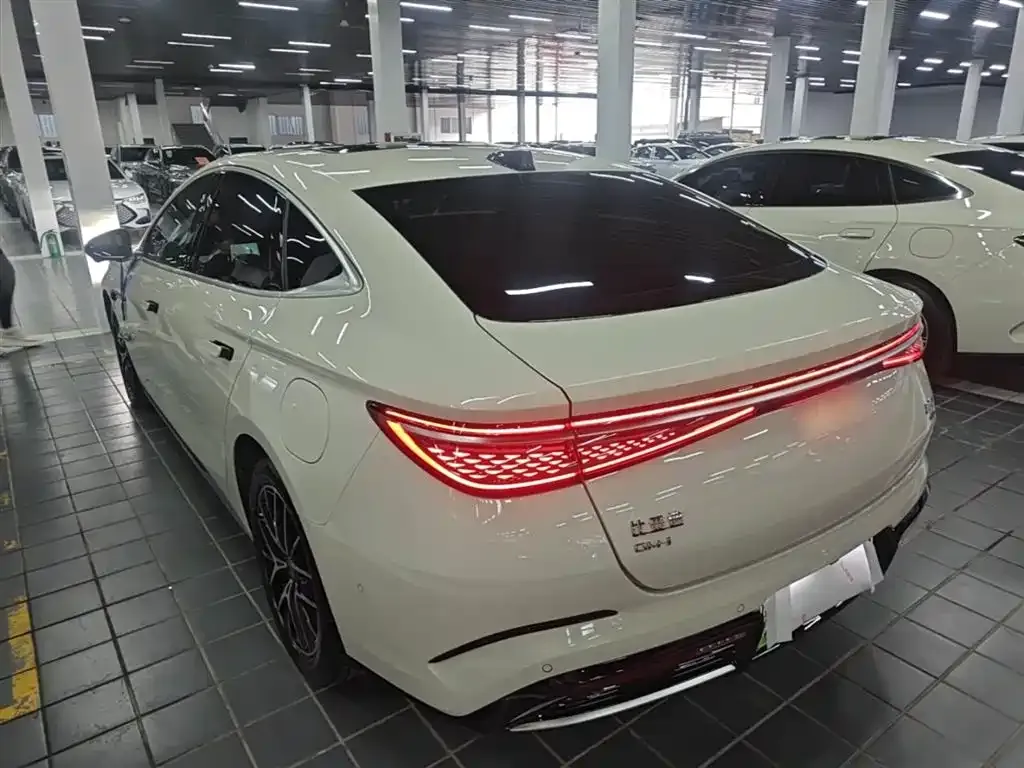 BYD Seal 07 DM-i — фото 4