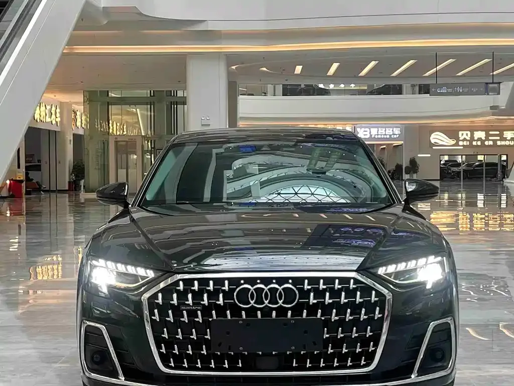 Audi A8 — фото 10