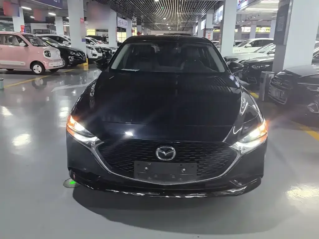 Mazda 3 Axela 2021 из CN, фото 4