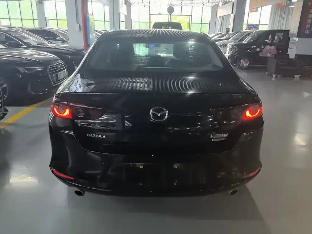 Mazda 3 Axela 2021 из CN, фото 6