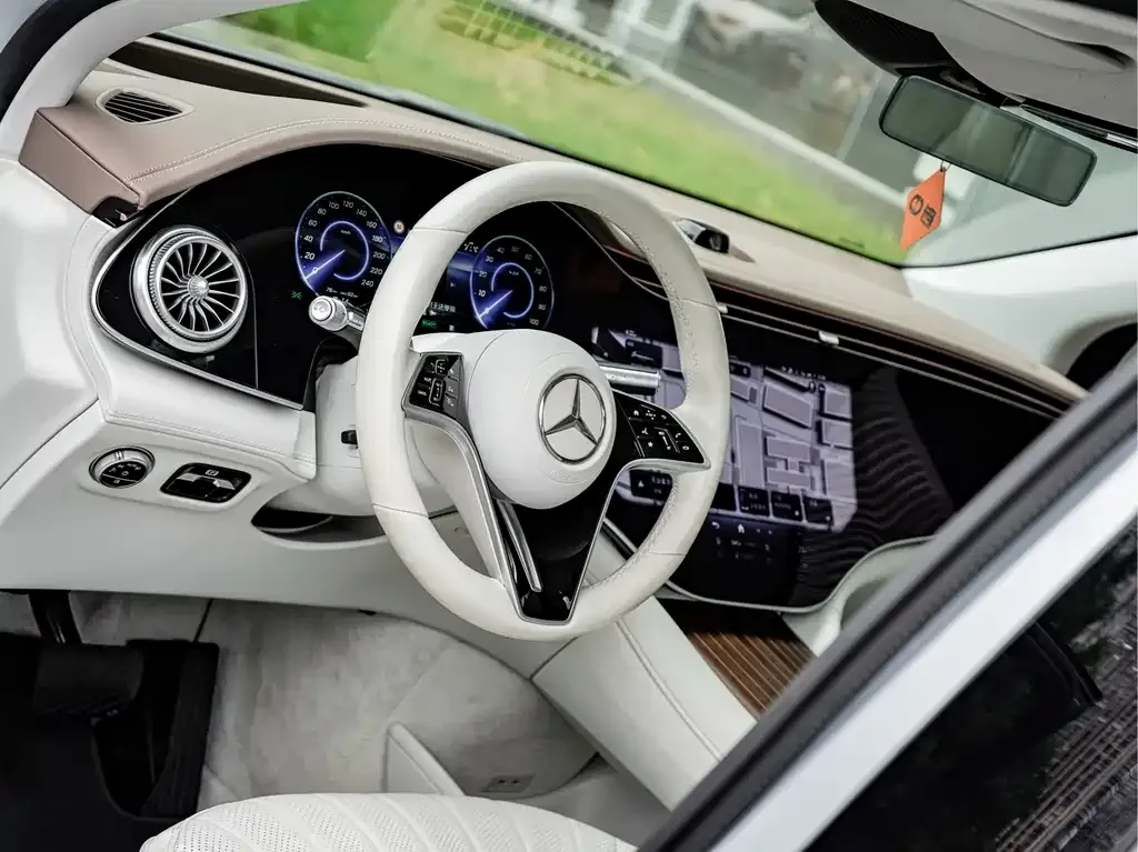 Mercedes-Benz EQS SUV 2023 из CN, фото 8