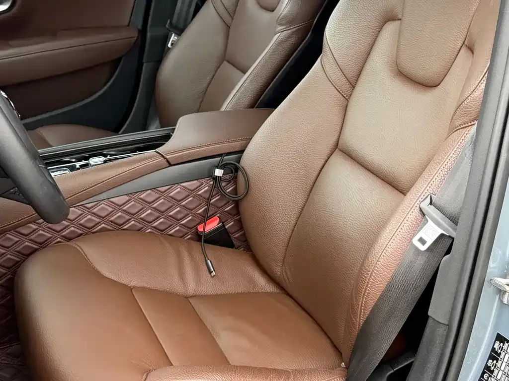 Volvo V90 2021 из CN, фото 7