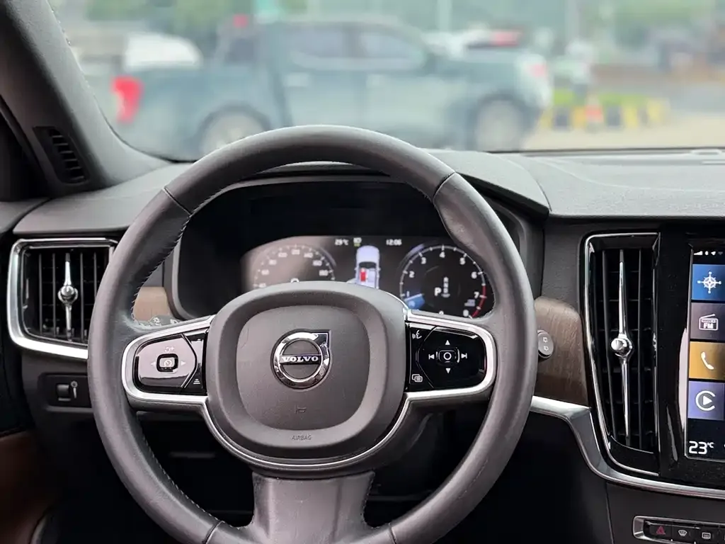 Volvo V90 2021 из CN, фото 4