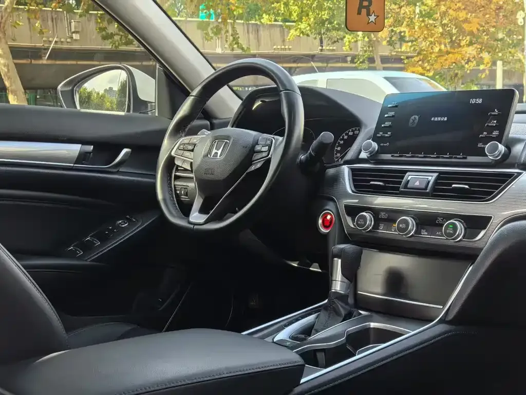 Honda Accord — фото 5