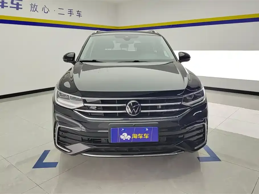Volkswagen Tiguan L — фото 7