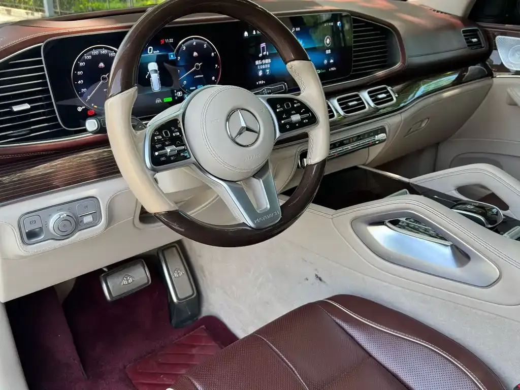 Mercedes-Benz GLS — фото 3
