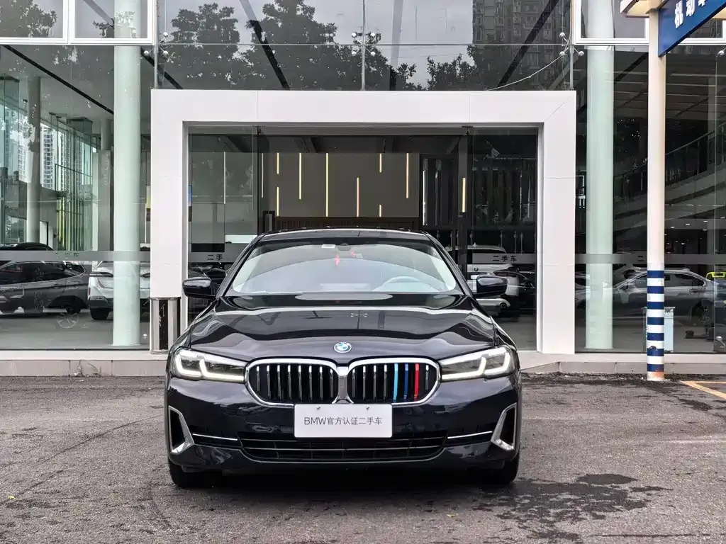 BMW 5 Series — фото 2