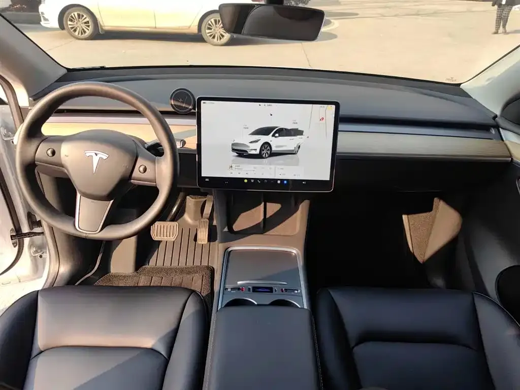 Tesla Model Y 2023 из CN, фото 10