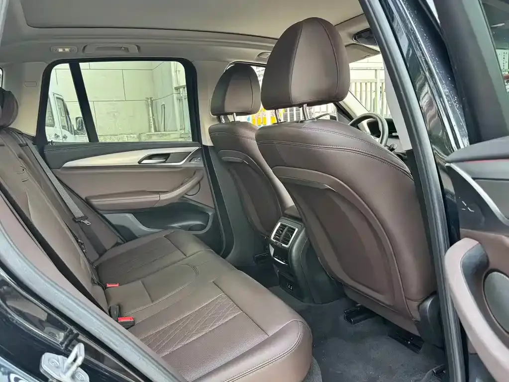 BMW iX3 2023 из CN, фото 7