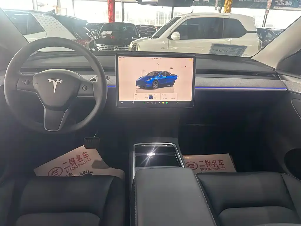 Tesla Model Y — фото 5